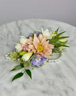 Load image into Gallery viewer, Juliet Corsage