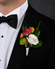 Aurelia Boutonnière