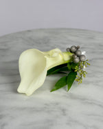 Load image into Gallery viewer, Bianca Boutonnière