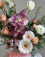 Load image into Gallery viewer, The Grand Gesture